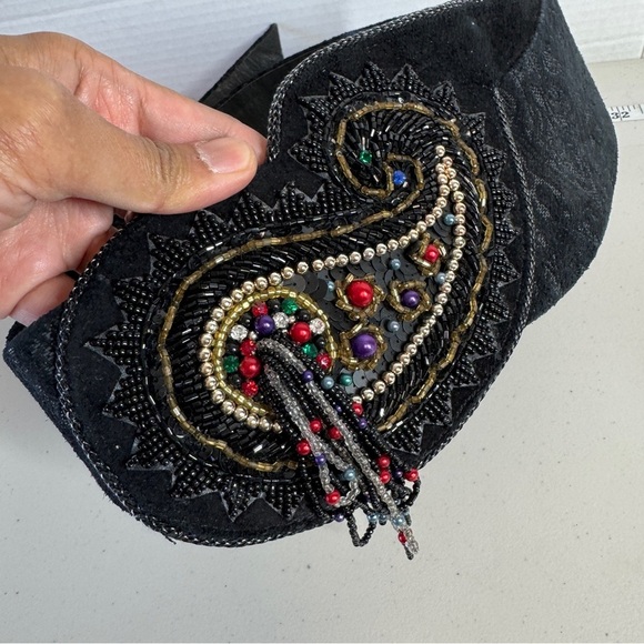 Vintage 1988 Salena’s Collection Black Tapestry Beaded Paisley Statement Belt ME - Picture 5 of 16